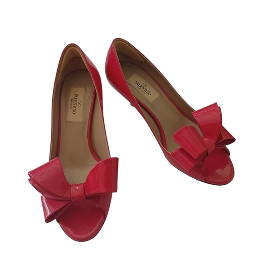 Valentino Garavani Patent Leather Bow Pumps